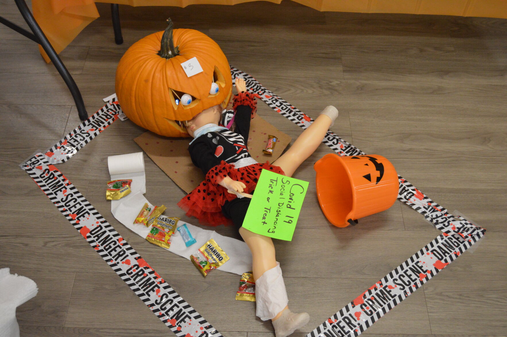 Carving contest 2.JPG